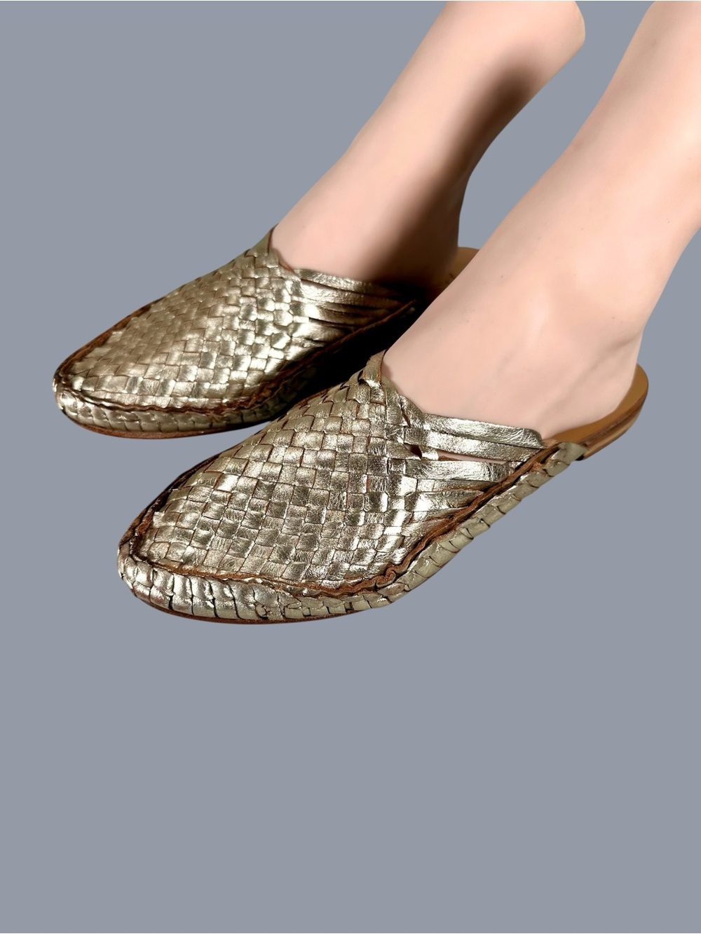 Beek Women’s Parrot Woven Leather Slides